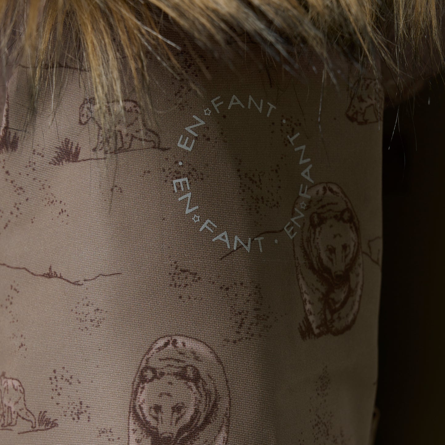 Kuldagalli Ljósbrúnn m/loðkraga