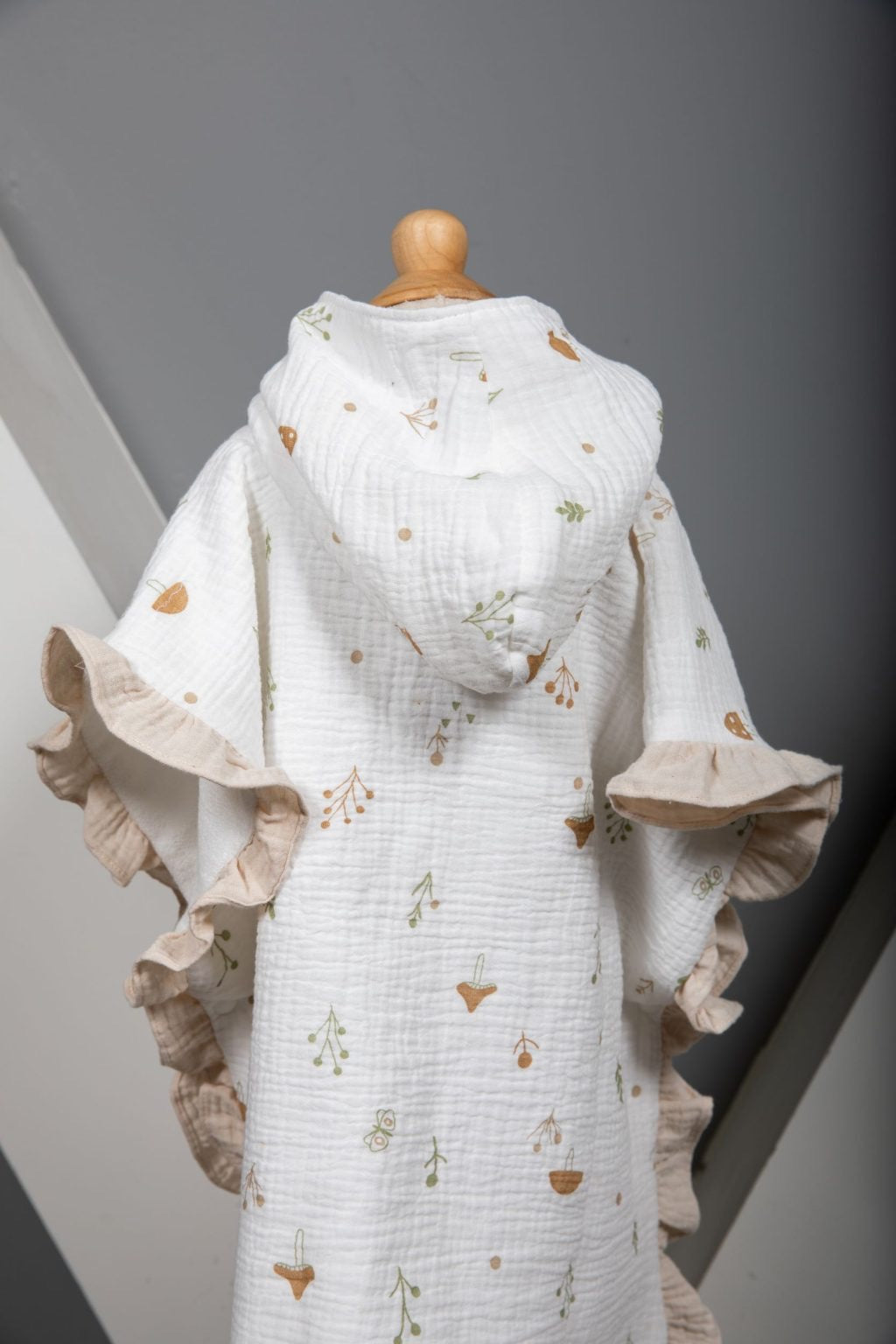 Björk poncho – Mjúkt og létt barnaponcho úr 100% bómull